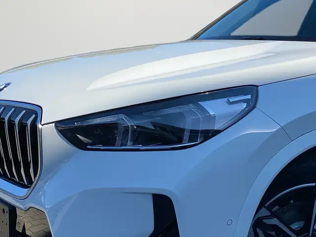 BMW X1 view 5