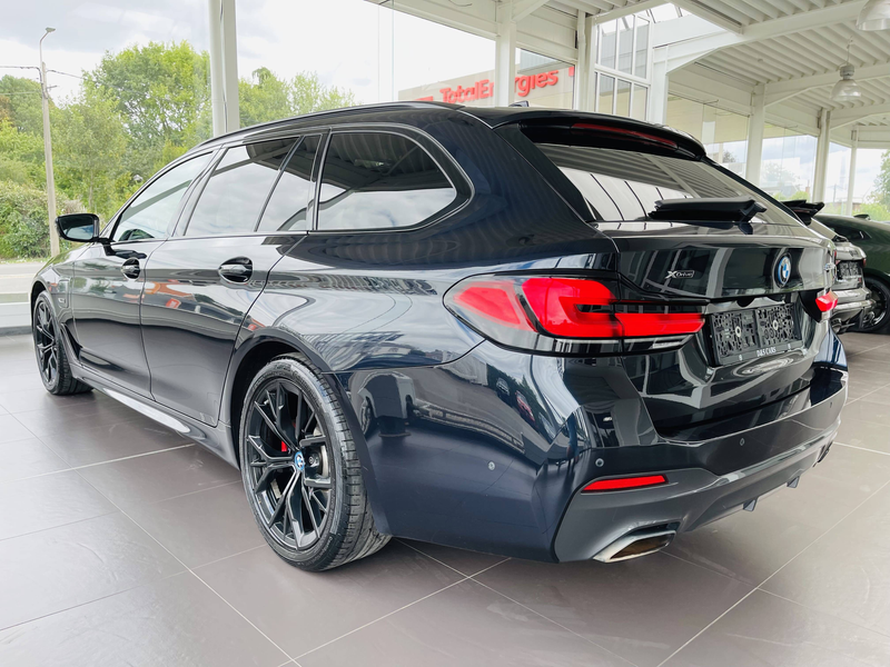 BMW 530 iA *** GARANTIE + PACK M + TOIT PANO + LED + FULL *** — photo 7