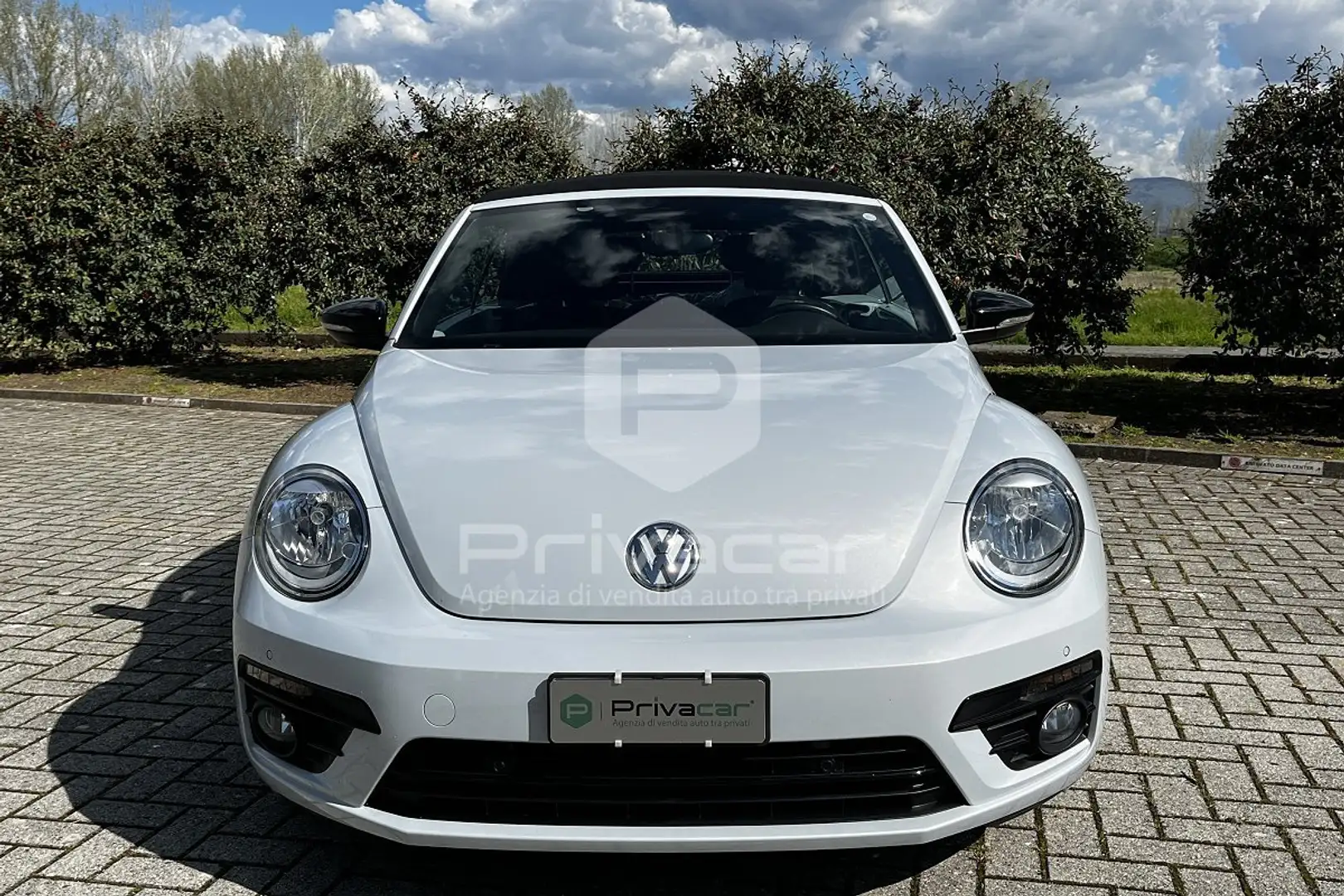 Volkswagen Maggiolino Maggiolino Cabrio 2.0 TDI Design BlueMotion Techno Argento - 2