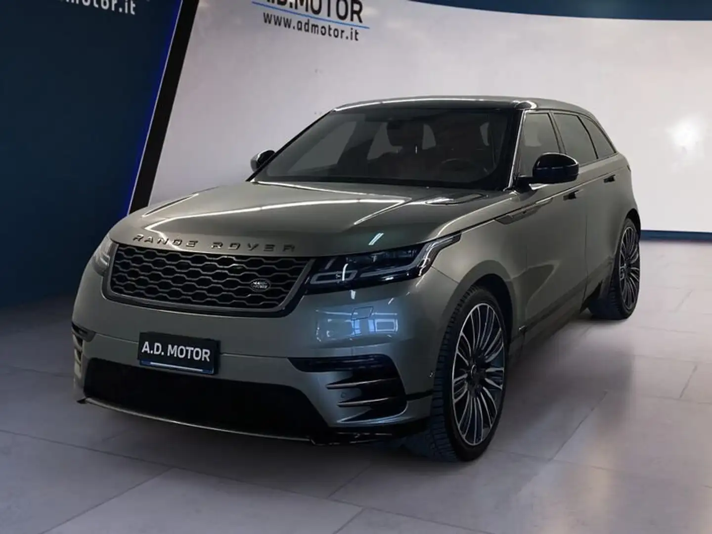 Land Rover Range Rover Velar 3.0 V6 sd6 S 300cv auto Argintiu - 1
