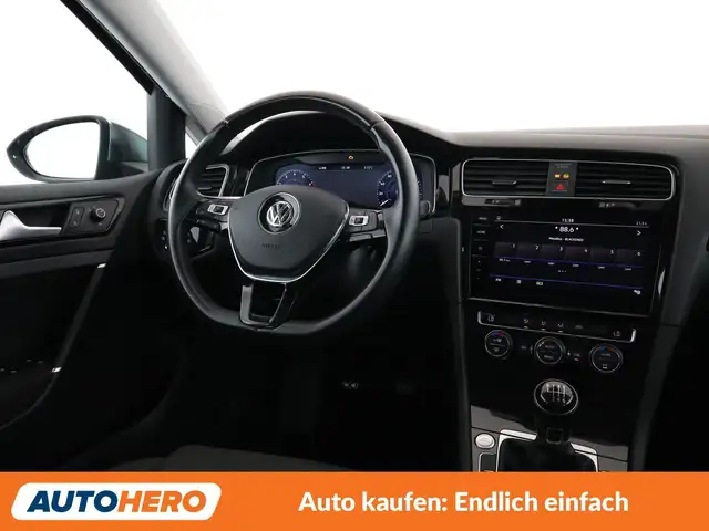 Volkswagen Golf view 13