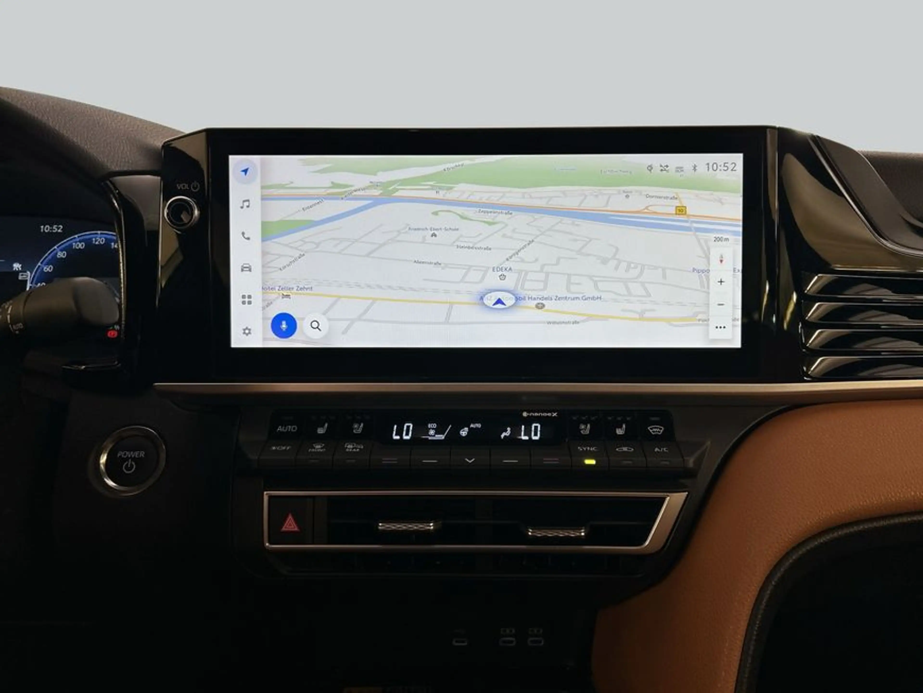 Toyota Camry 2.5 Hybrid Executive — photo 14
