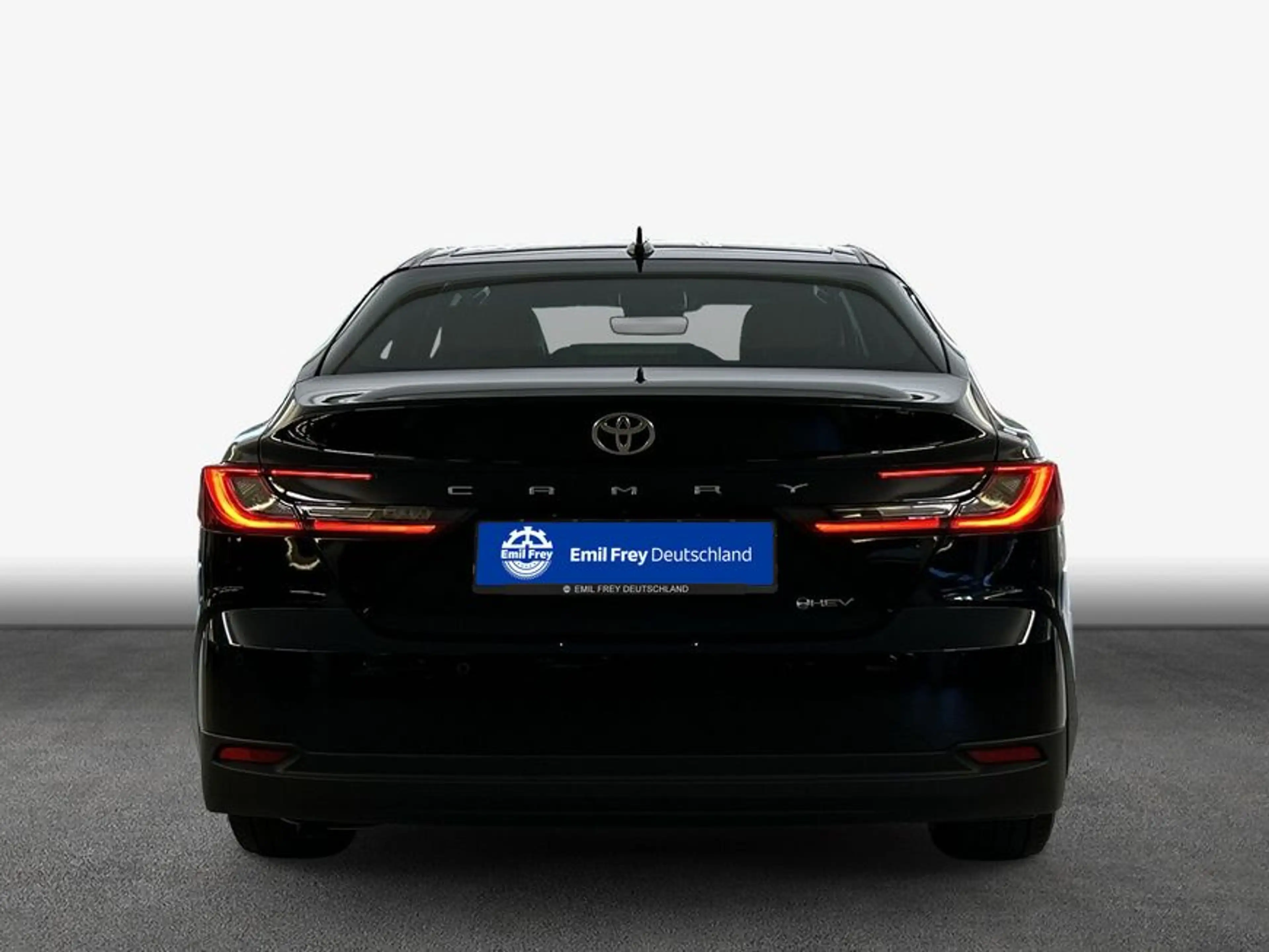 Toyota Camry 2.5 Hybrid Executive — photo 5