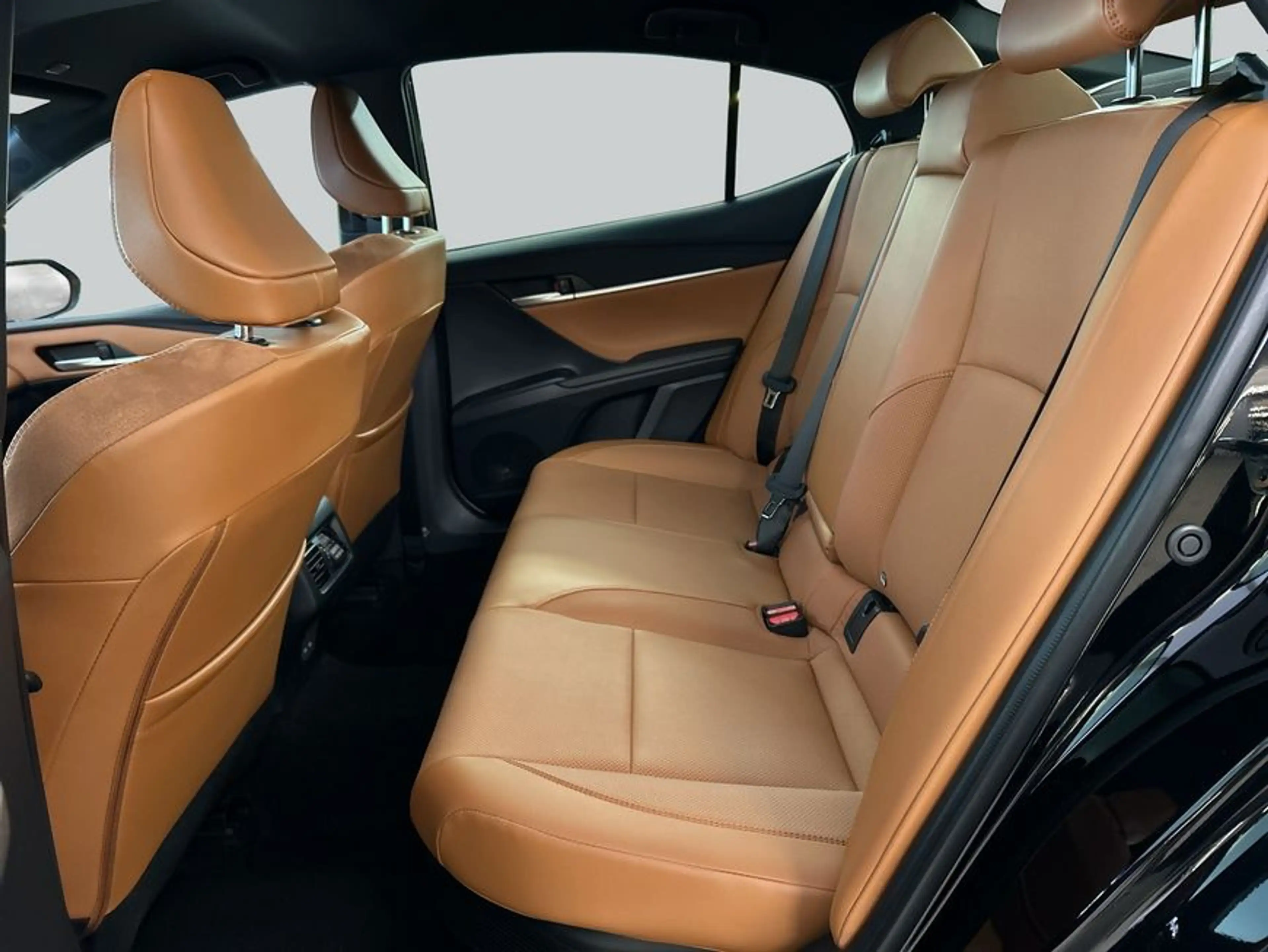 Toyota Camry 2.5 Hybrid Executive — photo 11