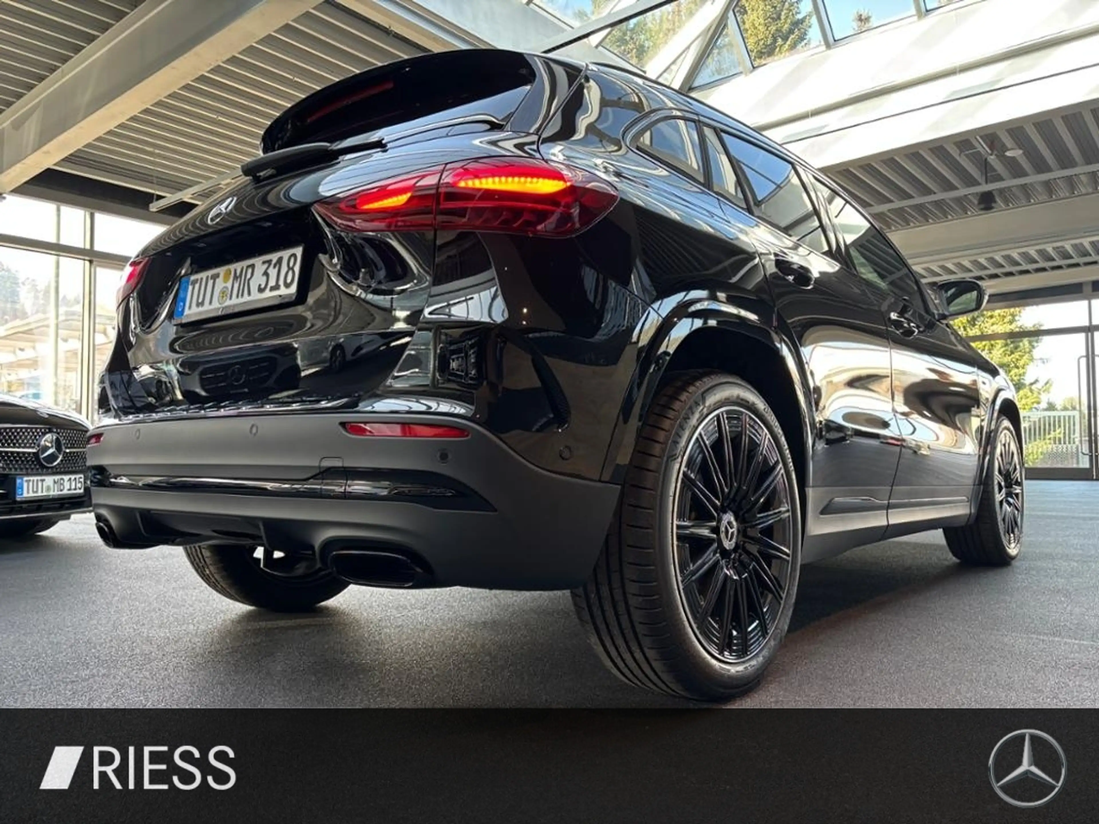 Mercedes-Benz GLA 200 d AMG+AHK+KAMERA+NIGHT+SOUNDSYS+THERMATIC — photo 8