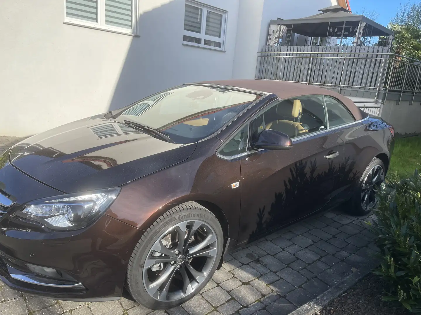 Opel Cascada Cascada 1.6 DI Turbo Start/Stop Ultimate Braun - 1