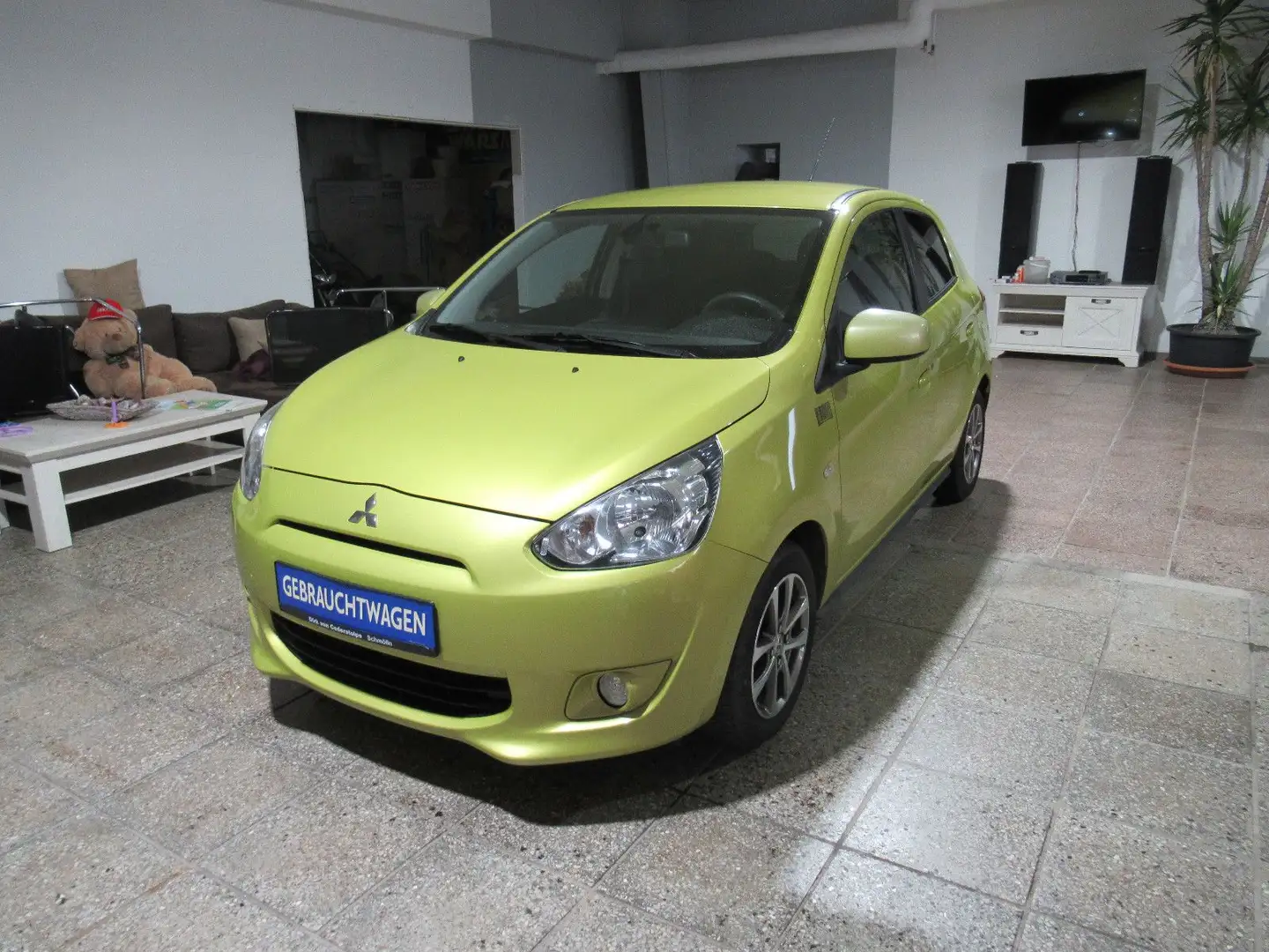 Mitsubishi Space Star 1.2 Klassik KLIMA Sitzheizung Giallo - 2