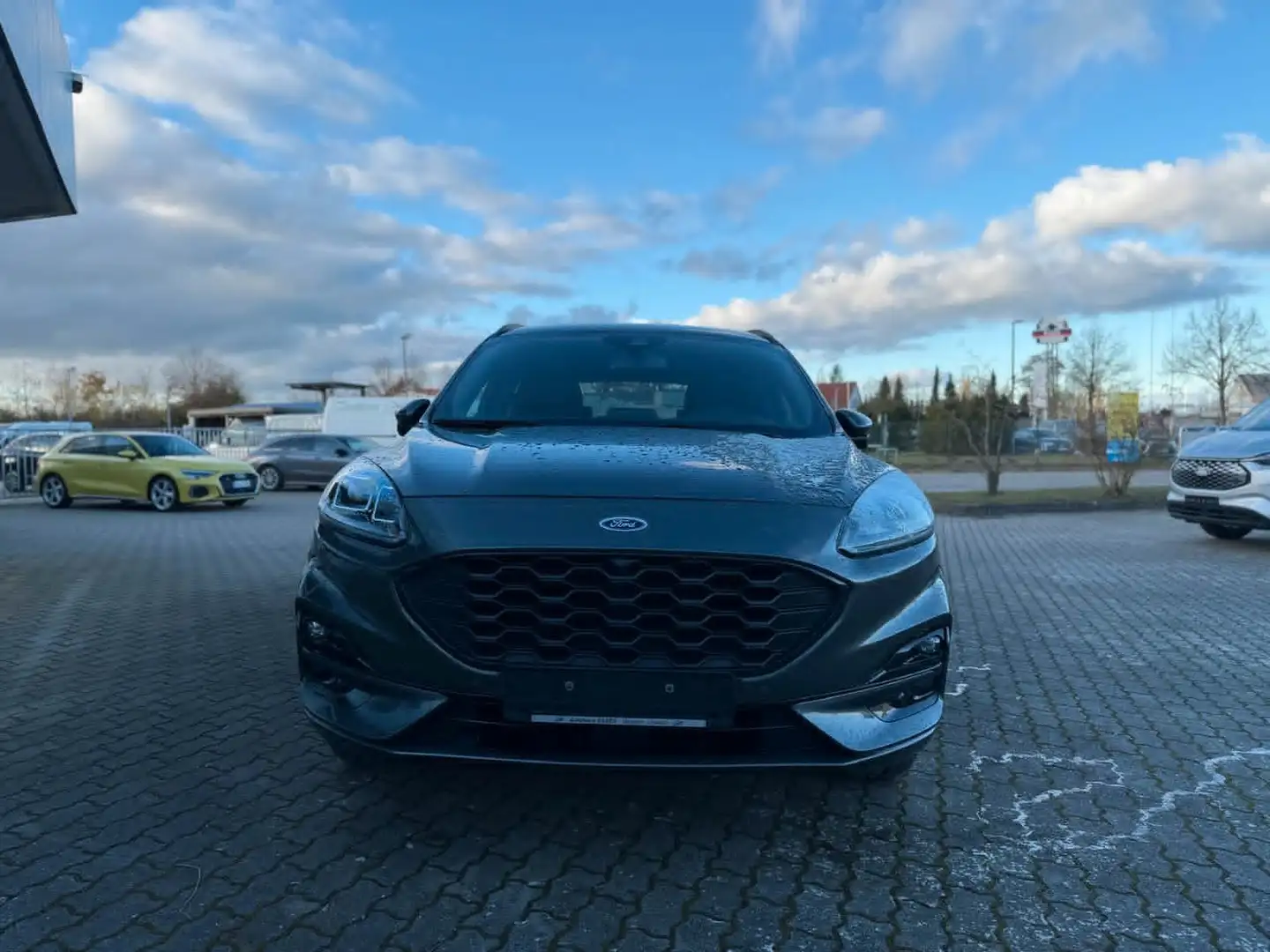 Ford Kuga Plug-In Hybrid ST-Line X Gris - 2
