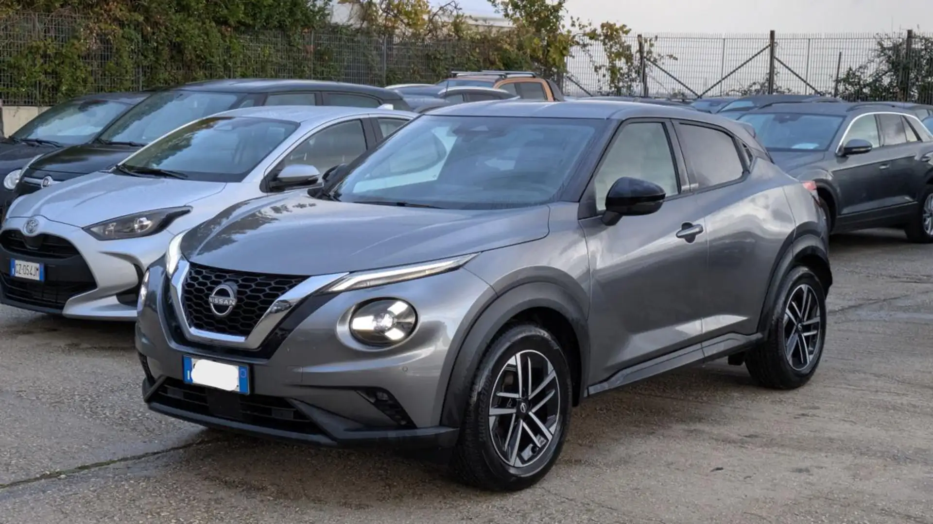 Nissan Juke N CONNECTA MT 1.0 84cv Grijs - 2
