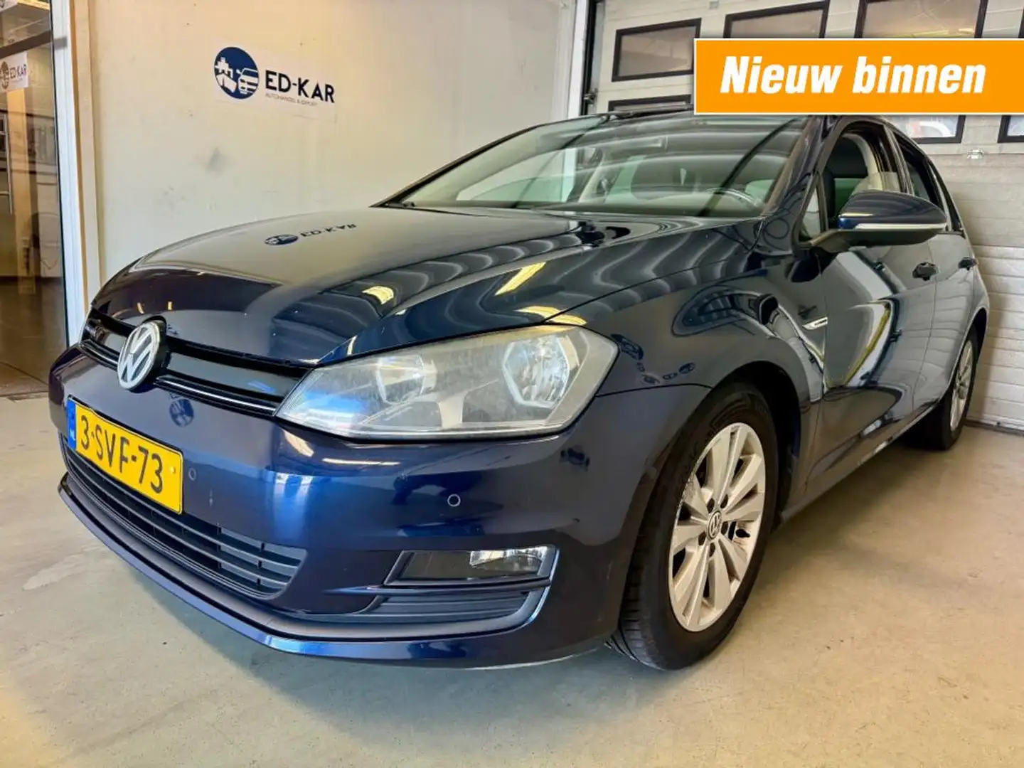 Volkswagen Golf 1.6 TDI Highline BM CLIMA PARKASSIST INCL BTW NAP Blauw - 1