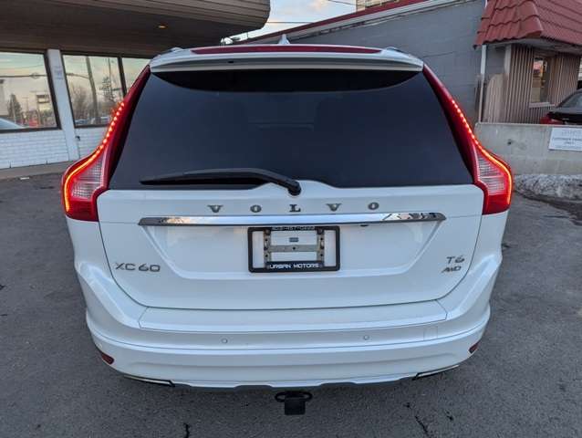 2015 Volvo XC60 2015.5 AWD 5dr T6 Platinum Inscription alt 3