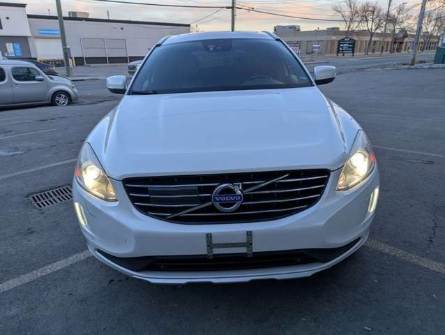 2015 Volvo XC60 2015.5 AWD 5dr T6 Platinum Inscription alt 2