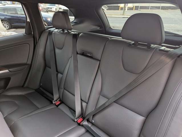 2015 Volvo XC60 2015.5 AWD 5dr T6 Platinum Inscription thumb 35
