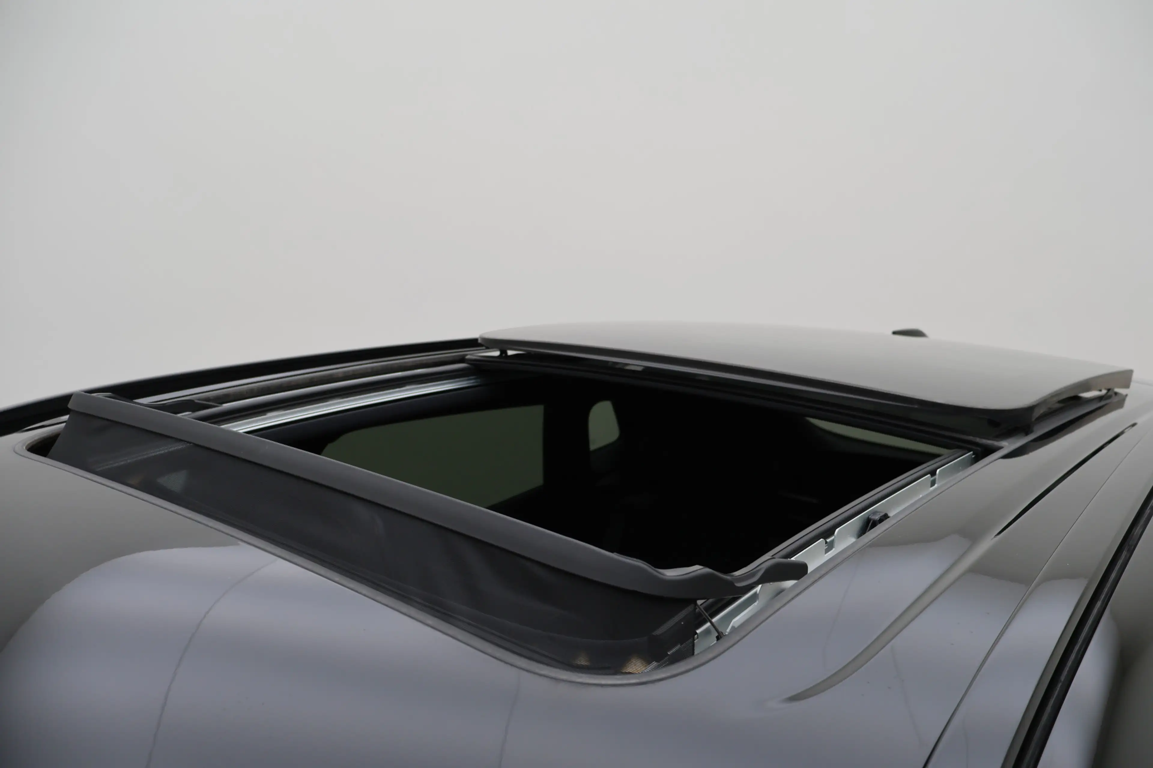 Lynk & Co 08 1.5 More Panoramadak, H&K Sound, ACC, 360° Camera, — photo 14