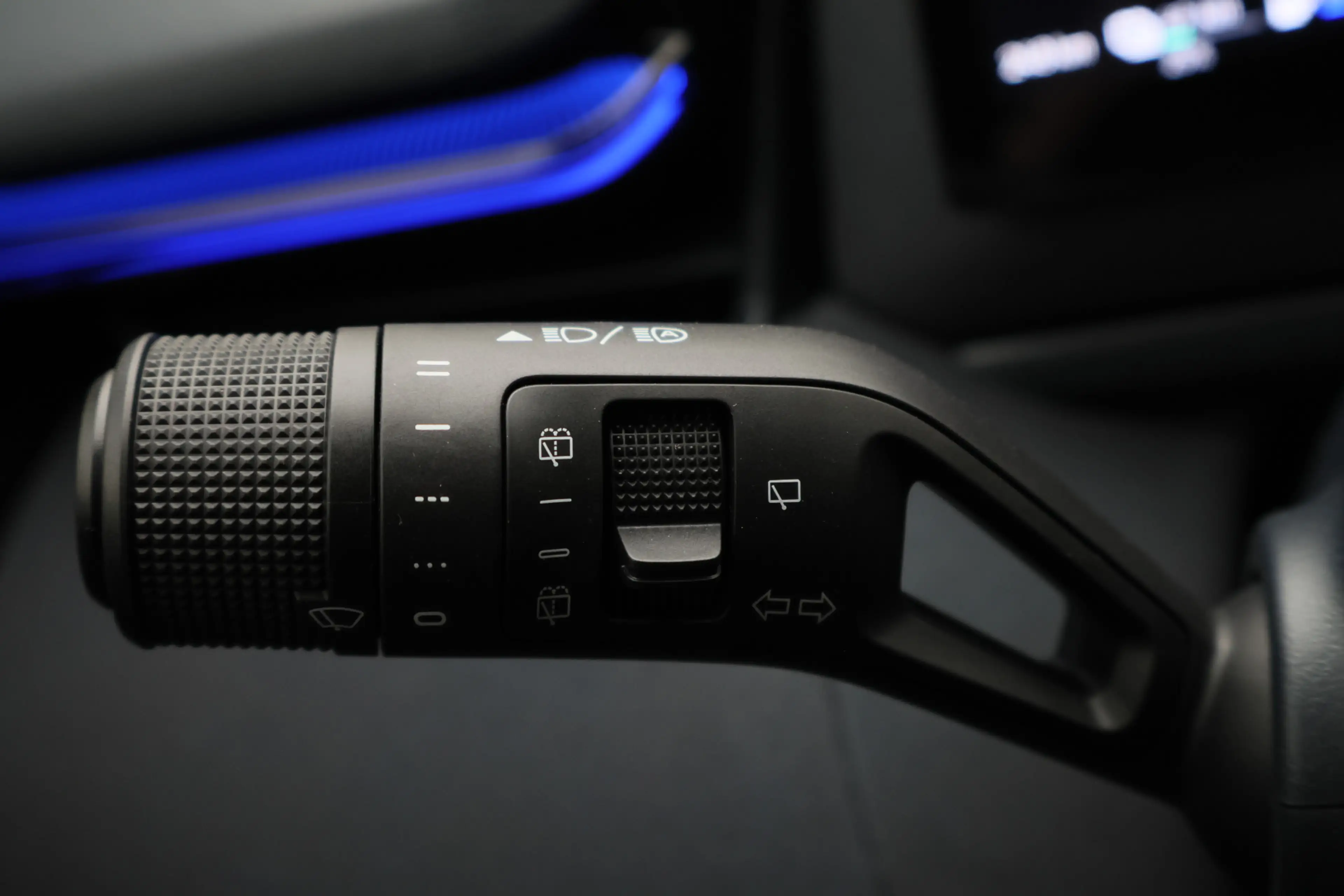 Lynk & Co 08 1.5 More Panoramadak, H&K Sound, ACC, 360° Camera, — photo 41