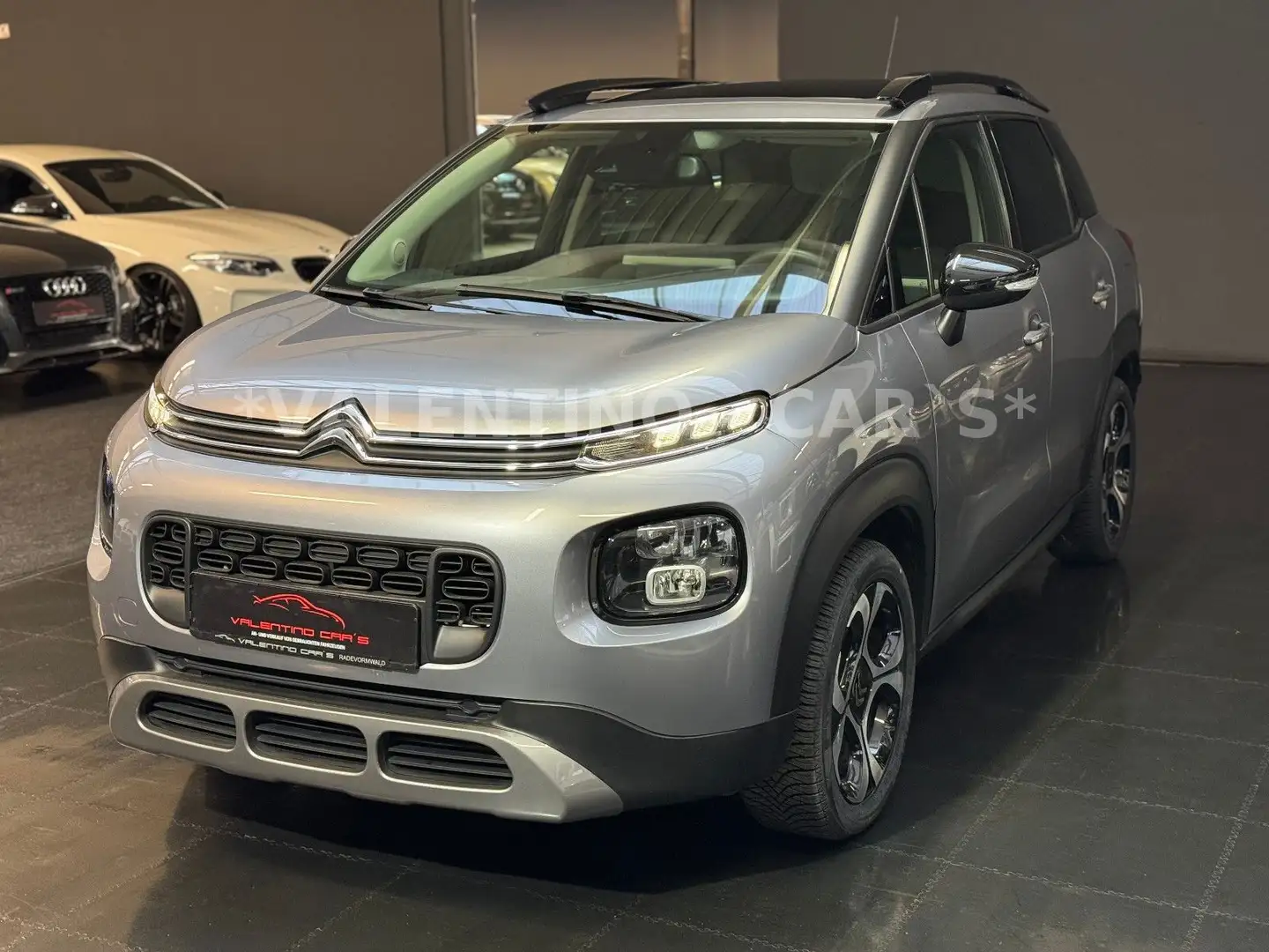 Citroen C3 Aircross Shine Automatik/Pano/Navi/Spurh/AC Grau - 2