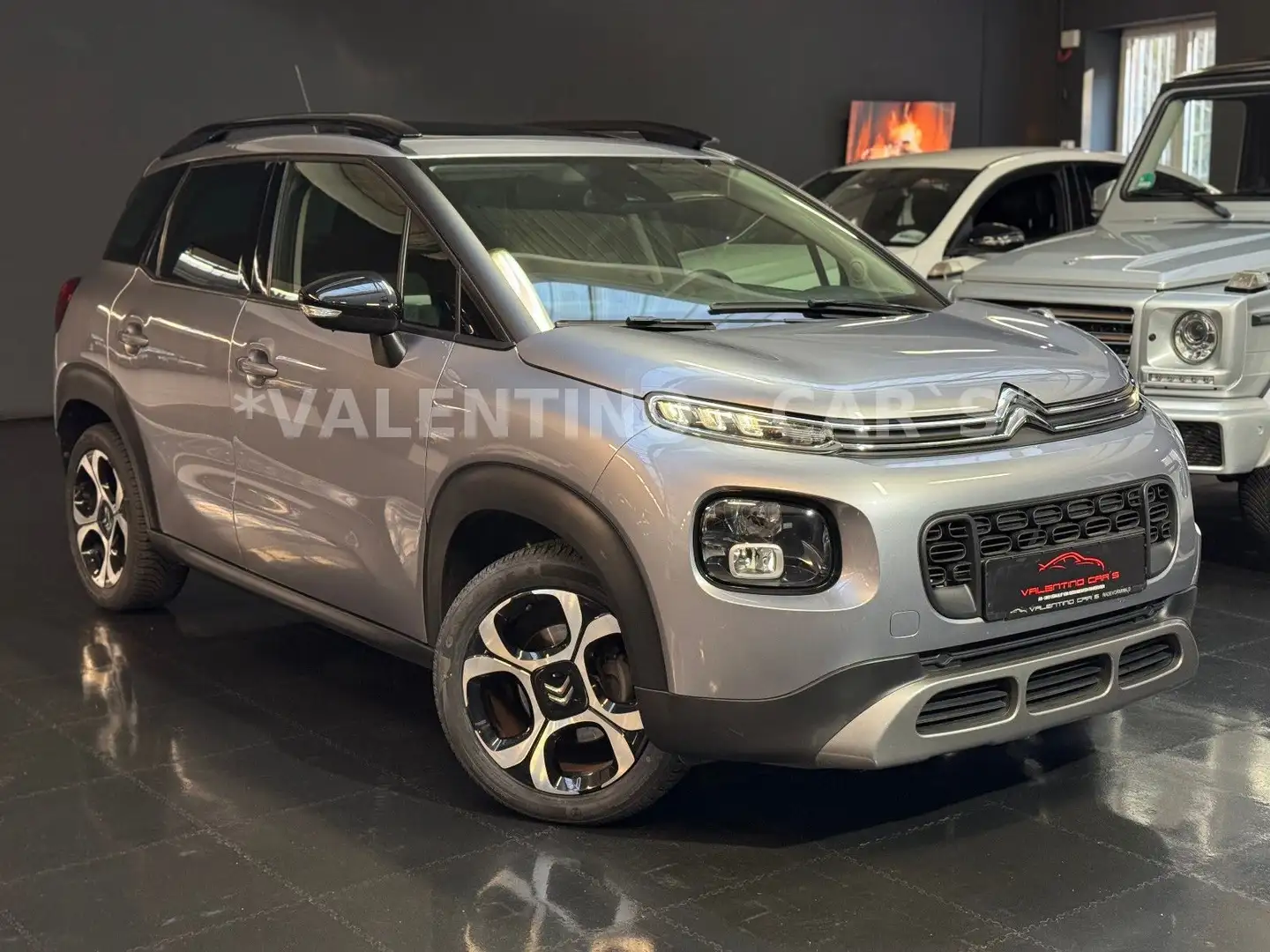 Citroen C3 Aircross Shine Automatik/Pano/Navi/Spurh/AC Grau - 1