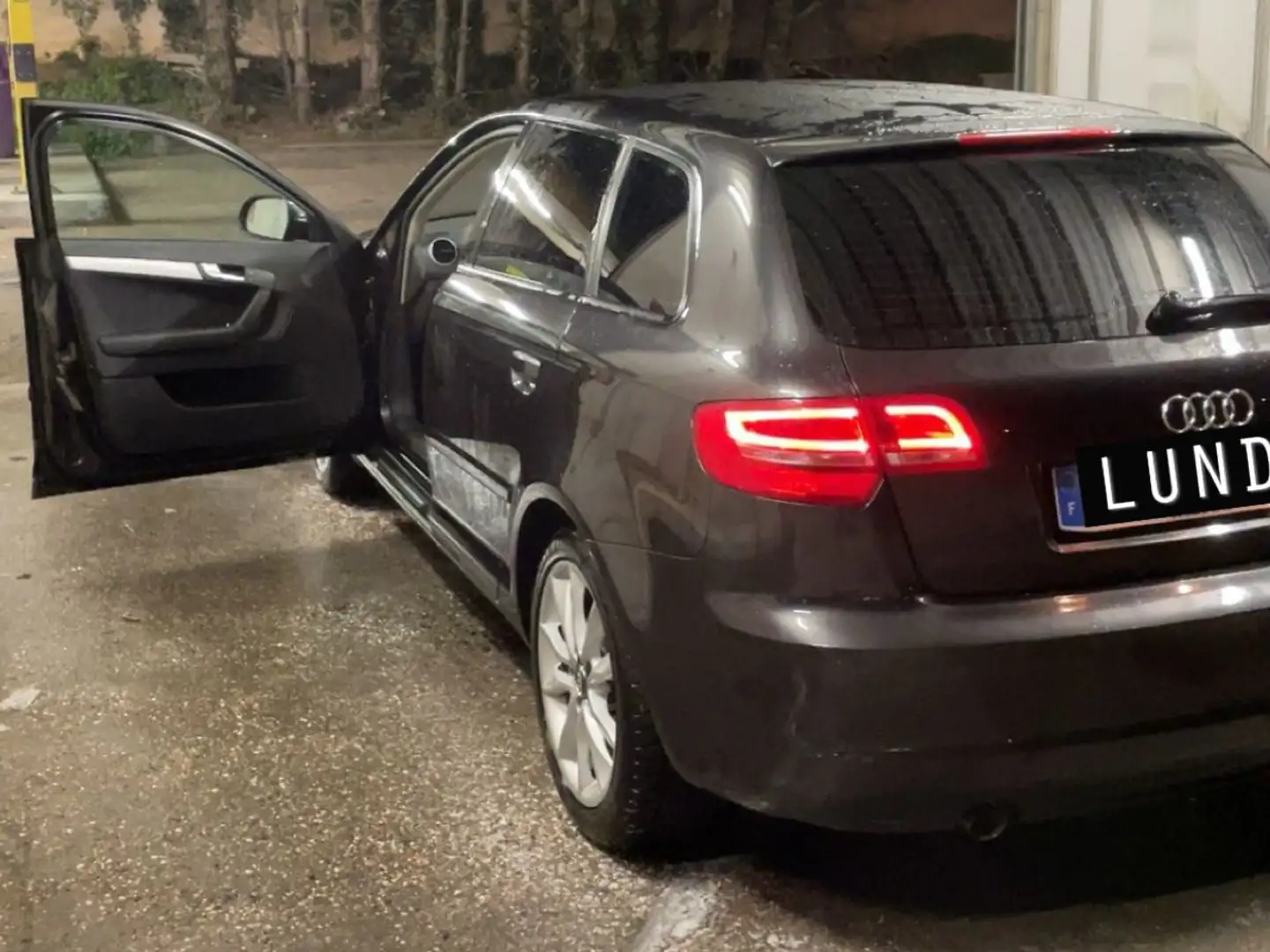 Audi A3 A3 Sportback 2.0 TDI 140 DPF Ambition Luxe - 2