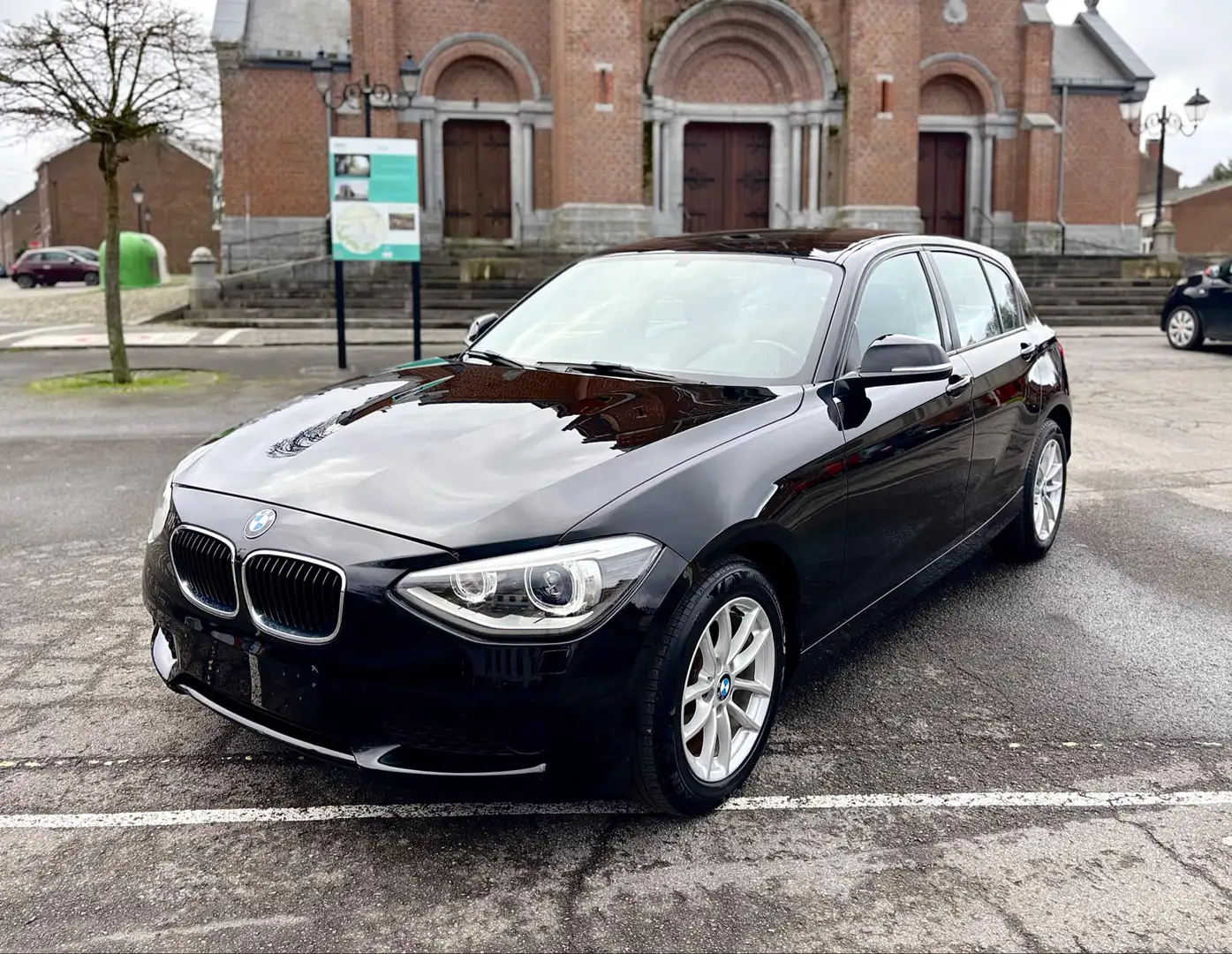 BMW 116 116iA Zwart - 1
