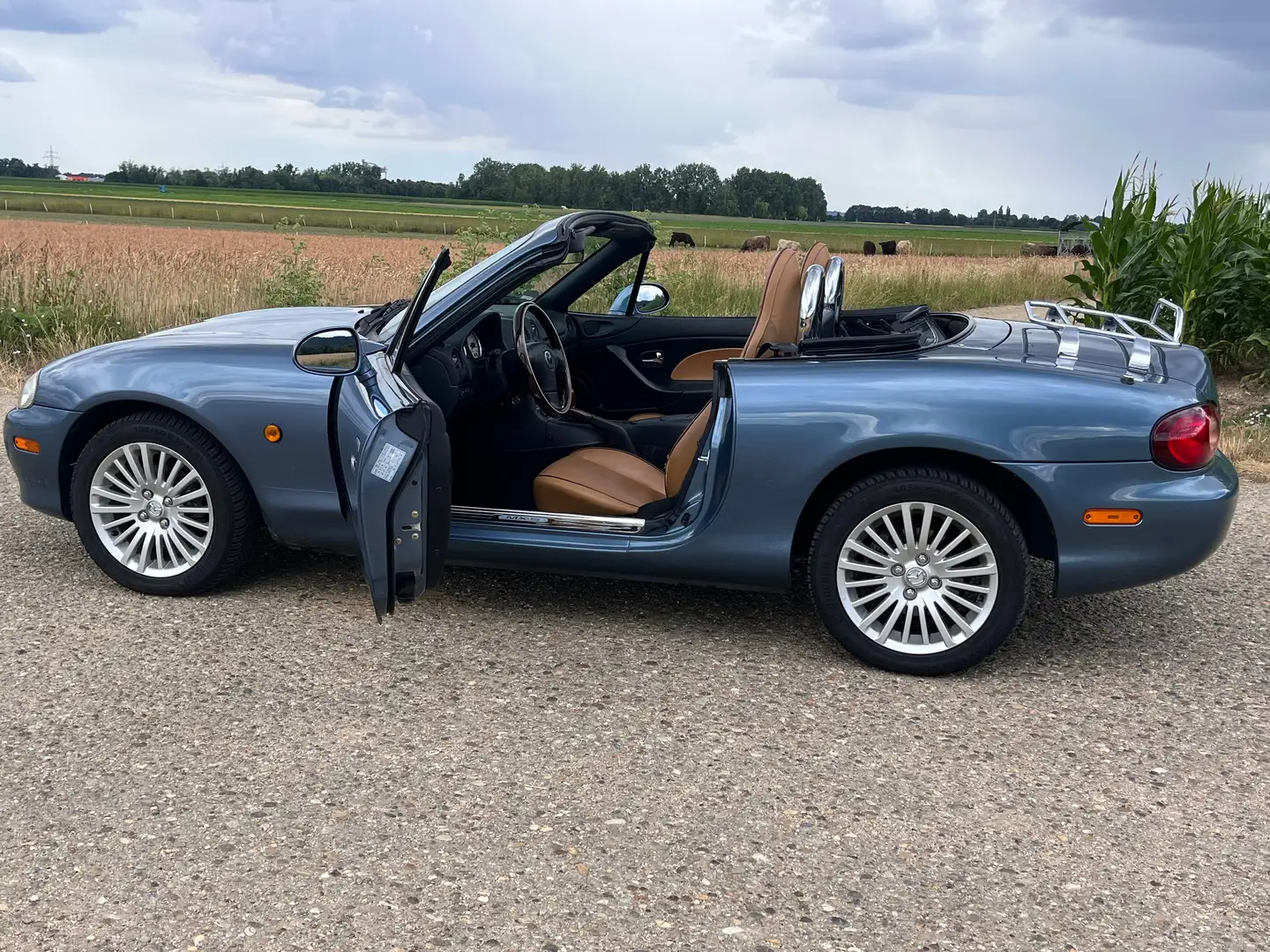 Mazda MX-5 "Impulse" , Limited Edition,  One of 1.500 Blau - 2