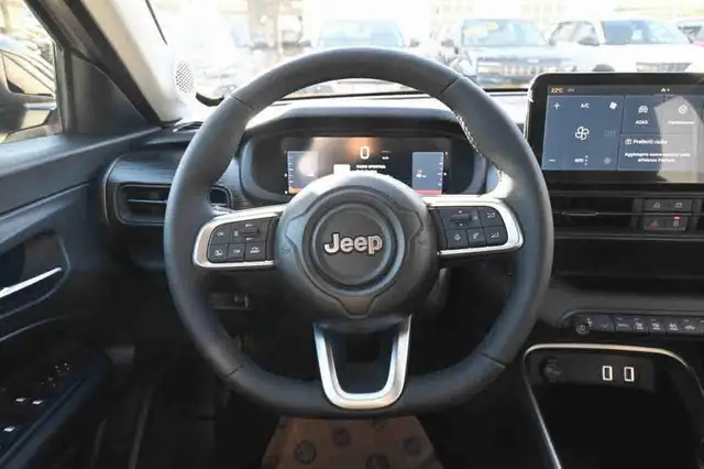 Jeep Avenger view 20