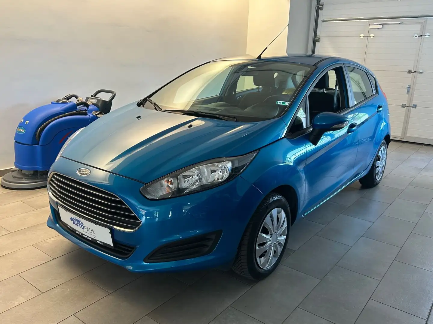 Ford Fiesta 1,2 Trend Blau - 1