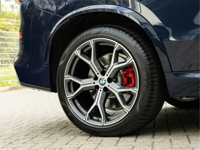BMW X5 view 15