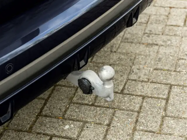 BMW X5 view 13