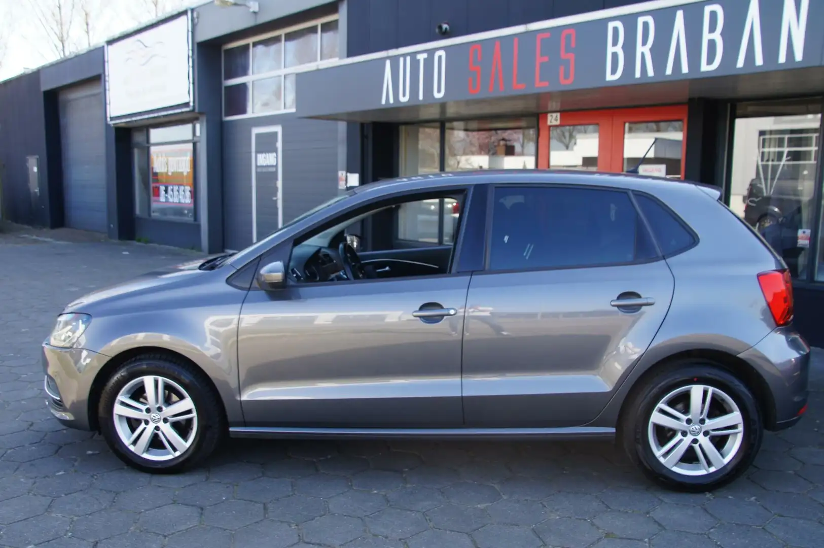 Volkswagen Polo 1.2 TSI Gris - 2