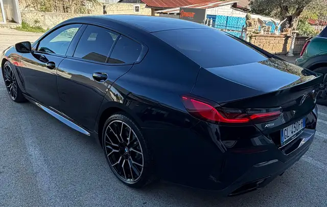 BMW 8 Series view 7