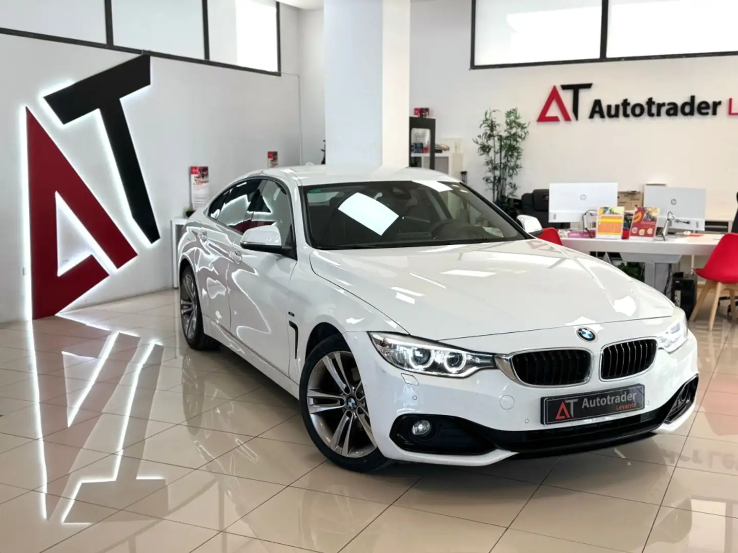 BMW 420 420dA Gran Coupé Sport Blanc - 1