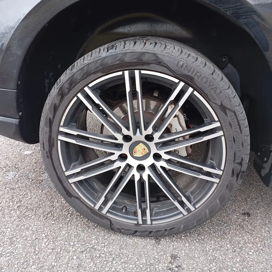Porsche Cayenne 4.8 V8 S Tiptronic A Noir - 2
