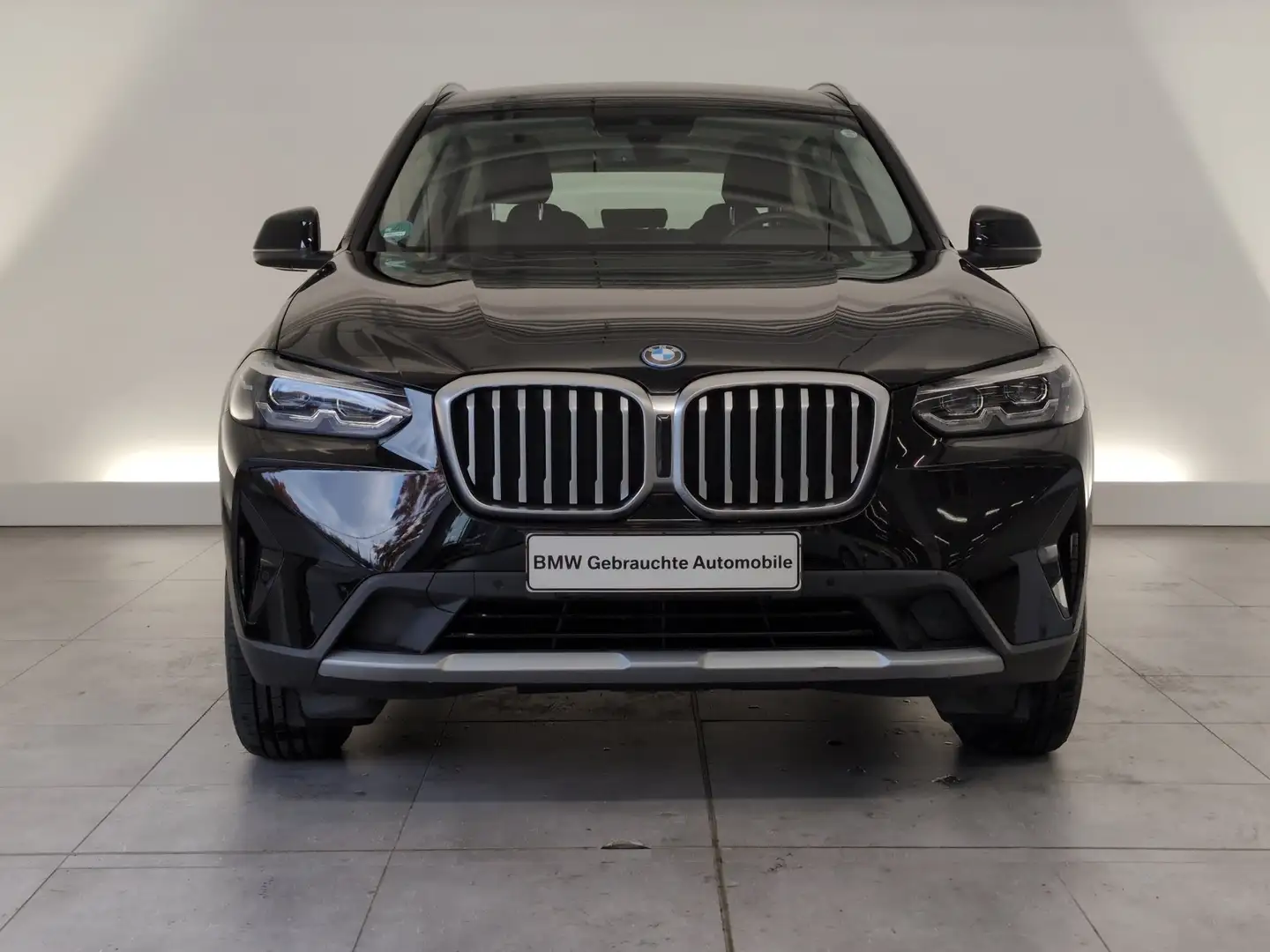 BMW X3 xDrive30e Schwarz - 2