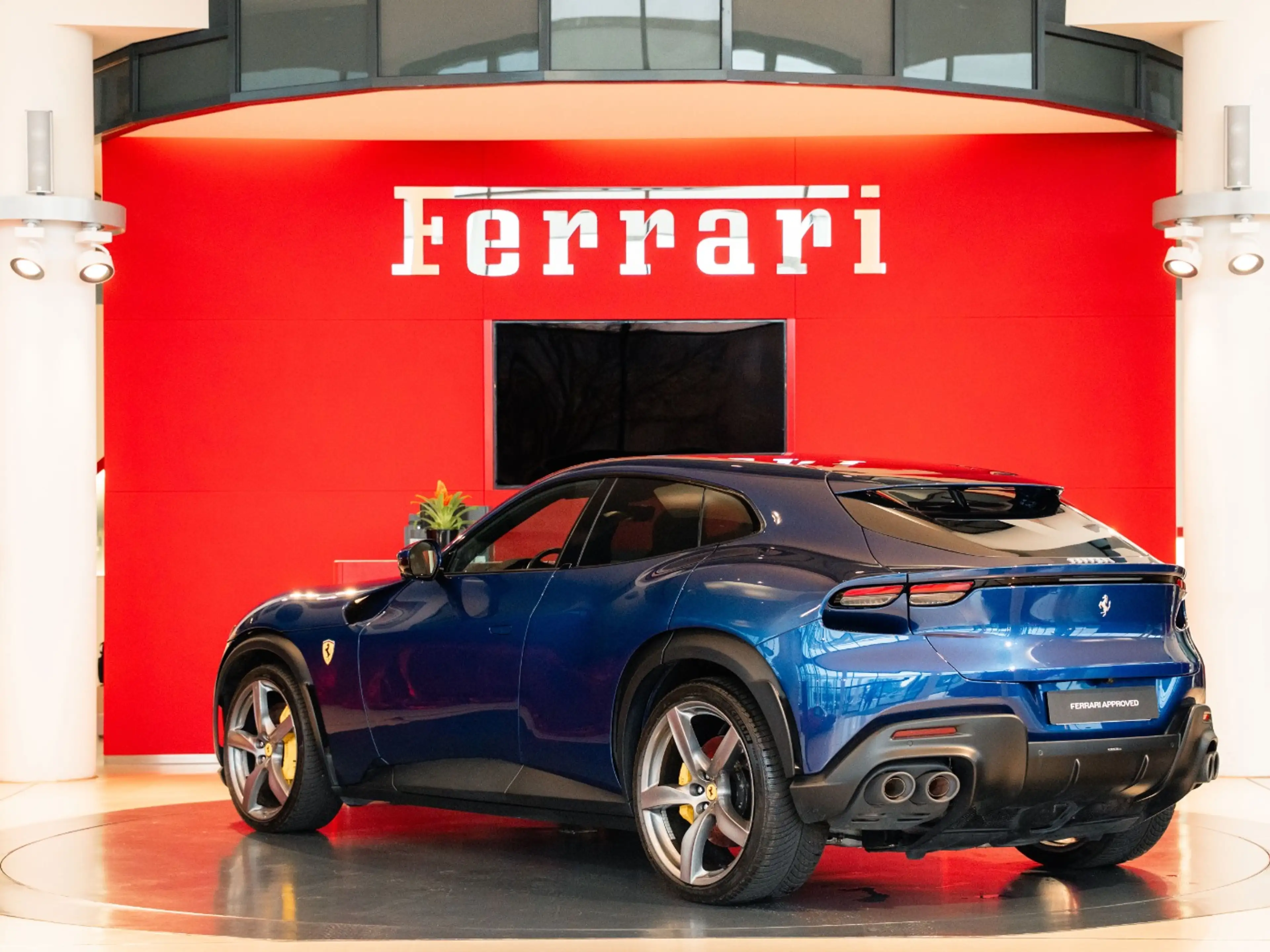 Ferrari Purosangue Panoramadach*Massagesitze*LED-Lenkrad — photo 5