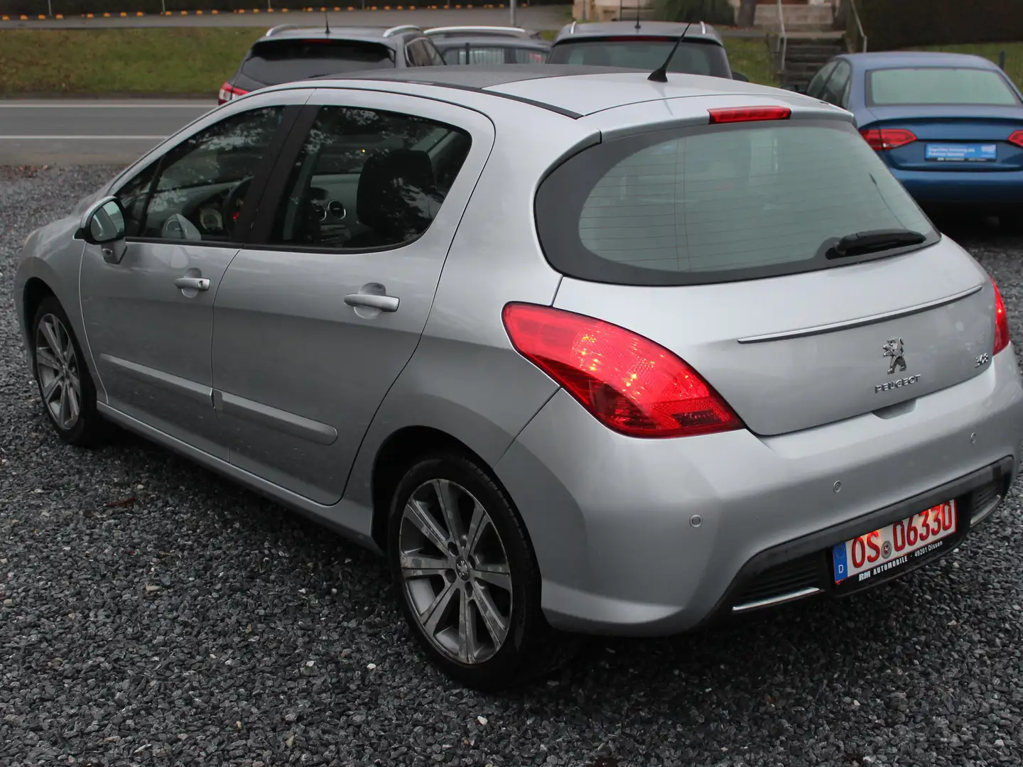 Peugeot 308 *Automatik*Glassdach*Finanzierung* Grau - 2