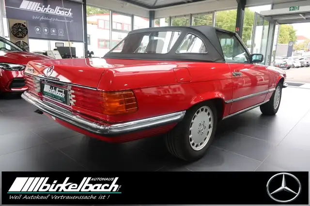 Mercedes-Benz SL view 4