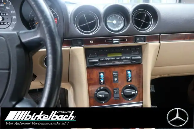Mercedes-Benz SL view 7