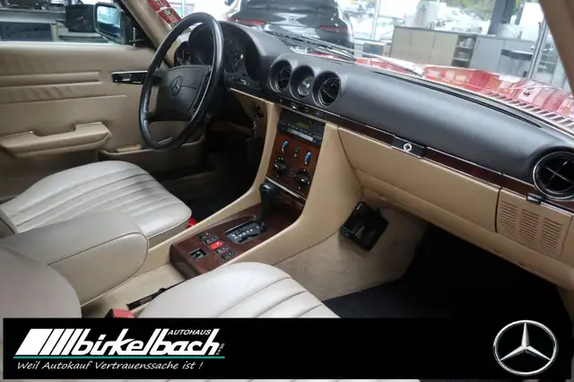 Mercedes-Benz SL view 9