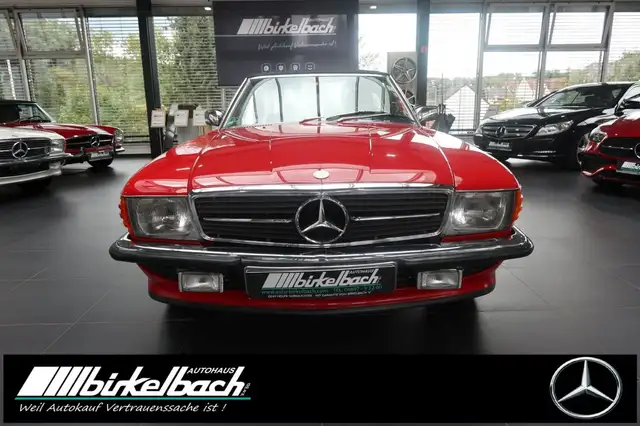 Mercedes-Benz SL view 16