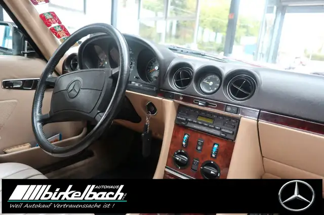 Mercedes-Benz SL view 10