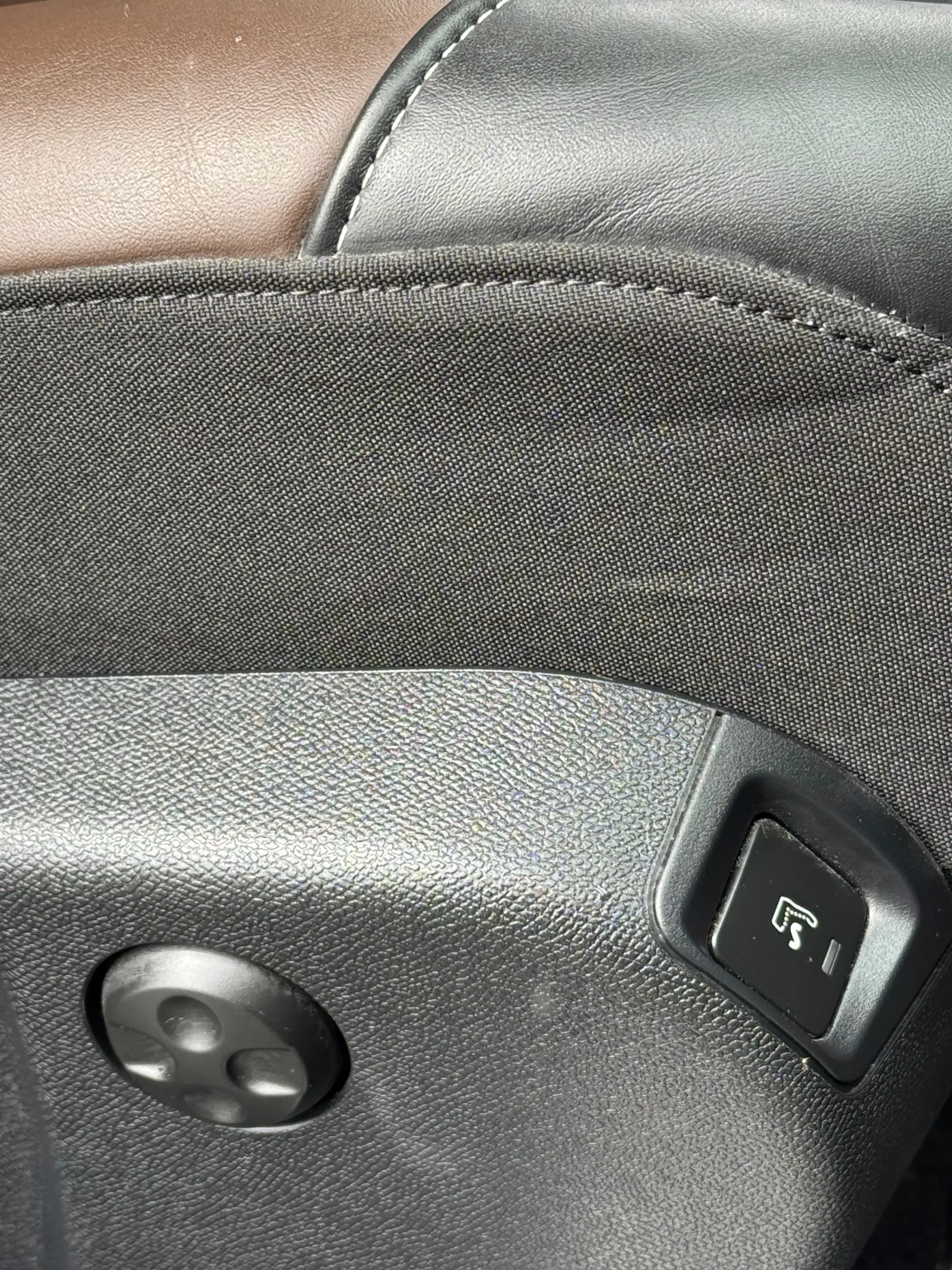 Citroen C5 Aircross C5 Aircross // CUIR // CARPLAY // CAMERA // GPS — photo 10