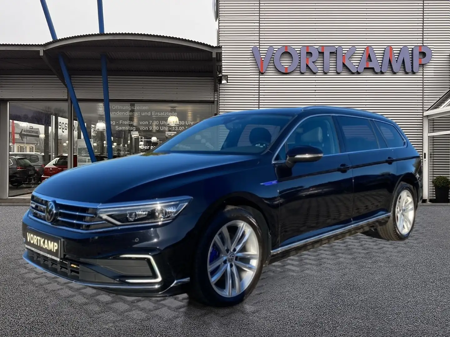 Volkswagen Passat Variant GTE AHK/StdHzg/IQLight/AID/Kamera Schwarz - 2