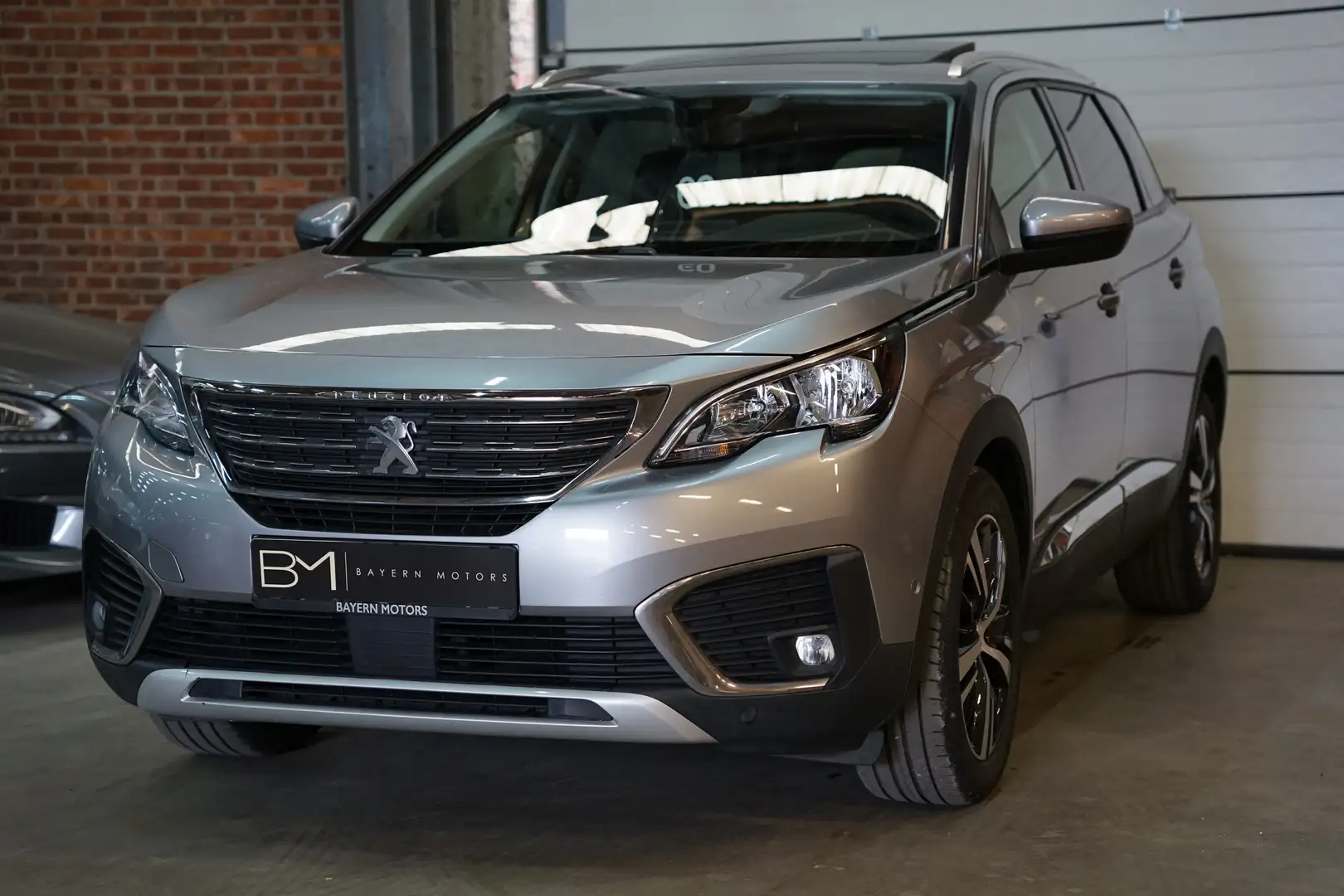 Peugeot 5008 1.5BlueHDi Allure Pano Trekhaak EURO 6d 2020 Zilver - 1