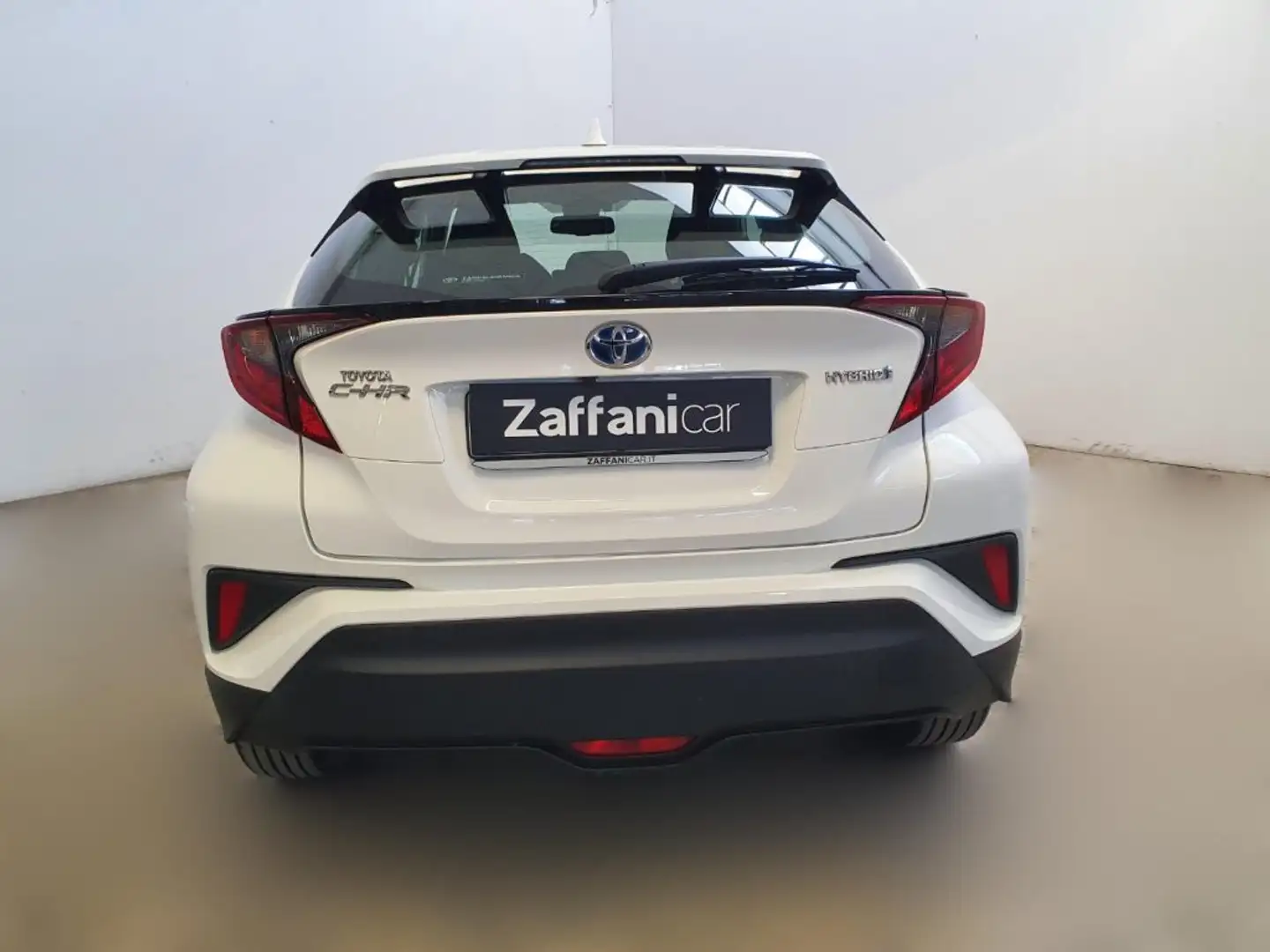Toyota C-HR 1.8 Hybrid E-CVT Active AUTOMATICA Bianco - 2