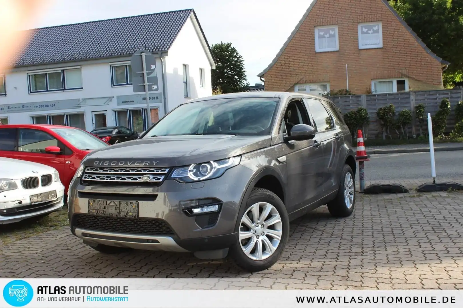 Land Rover Discovery Sport HSE 7 Sitze+Panoramadach+Xenon+P Grau - 2