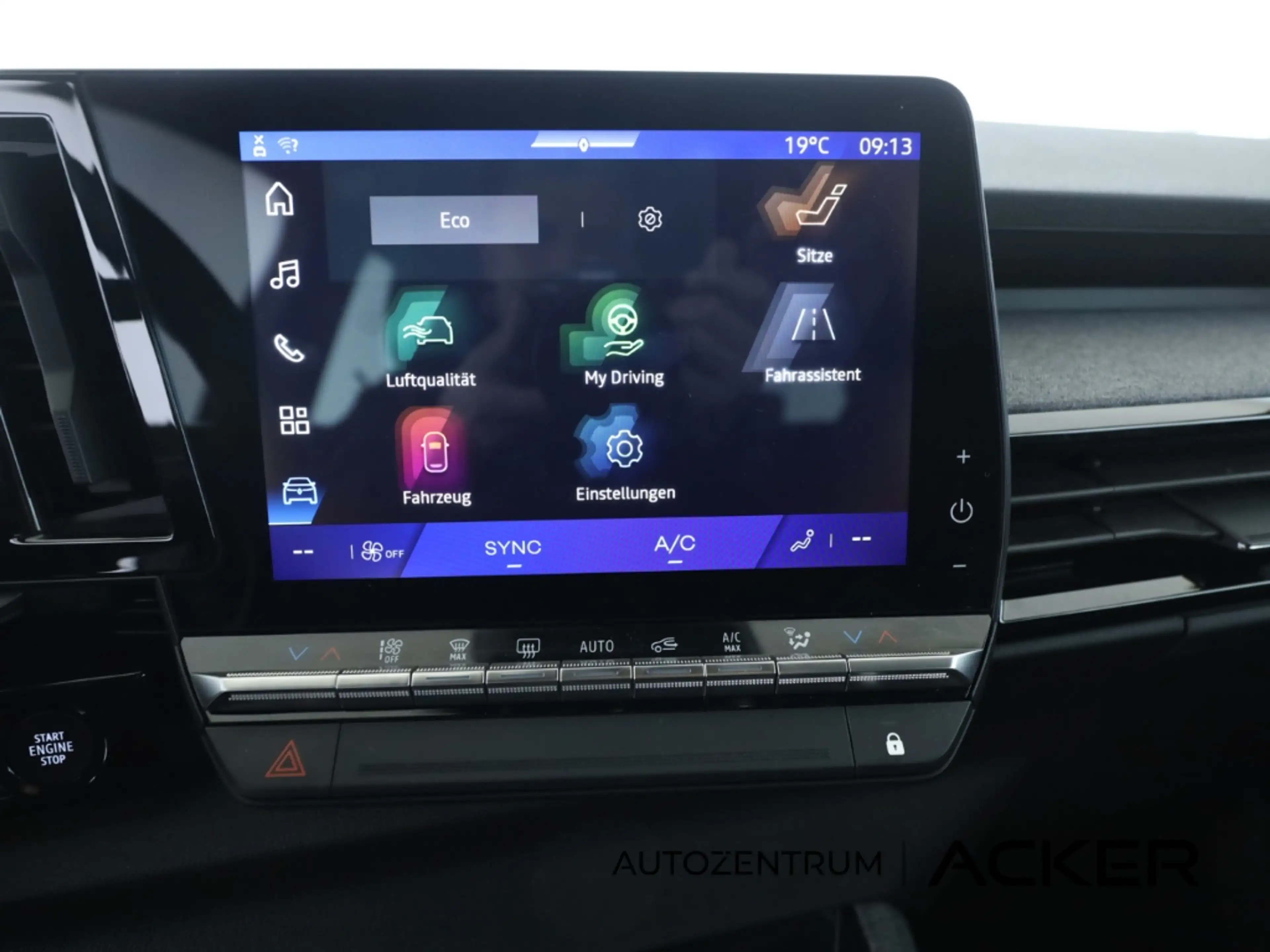Renault Austral Evolution MHEV 160 AT. ACC/RFK/LED/PDC — photo 13