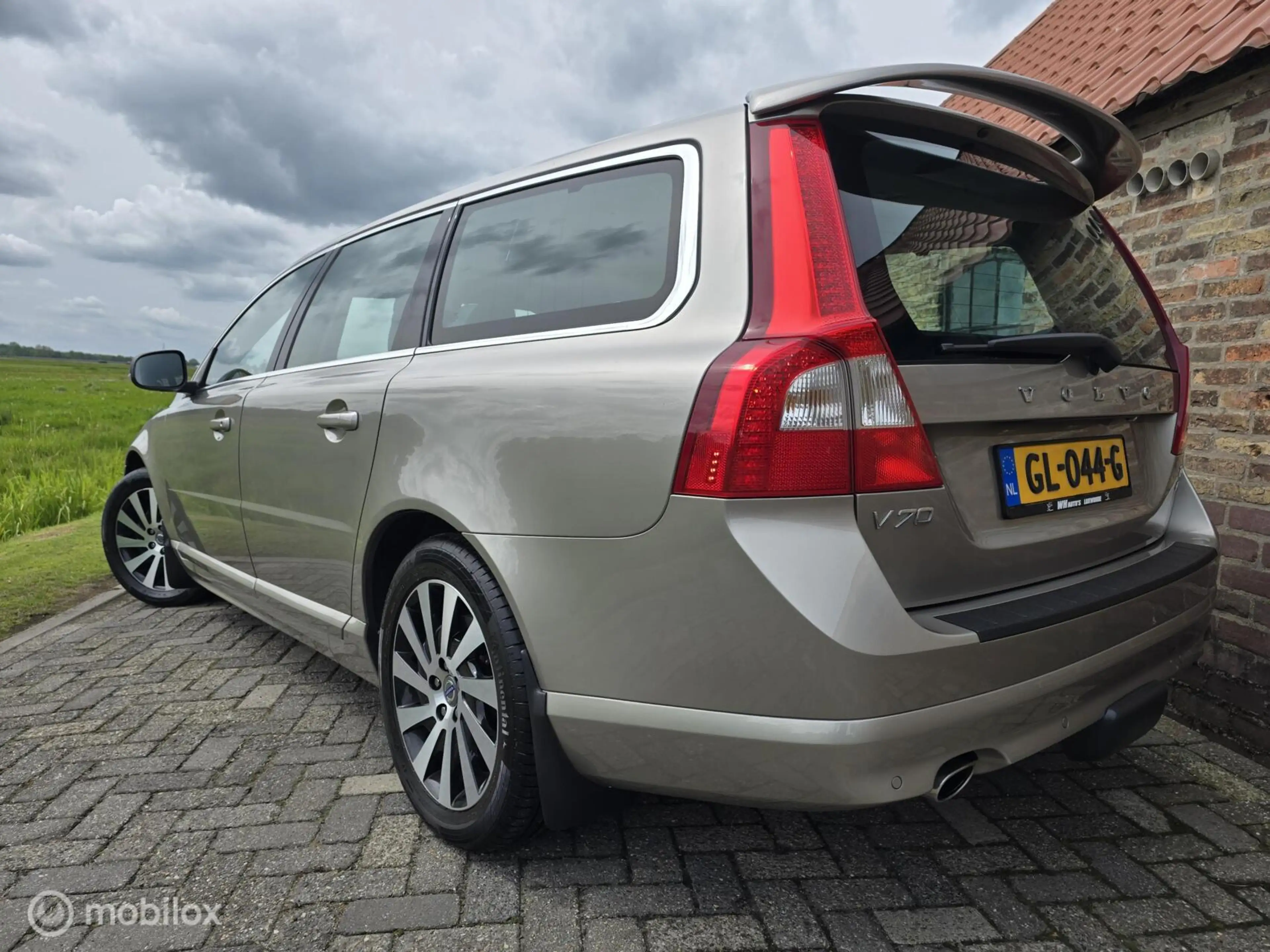 Volvo V70 3.0 T6 AWD Summum luxe uitvoering! — photo 5