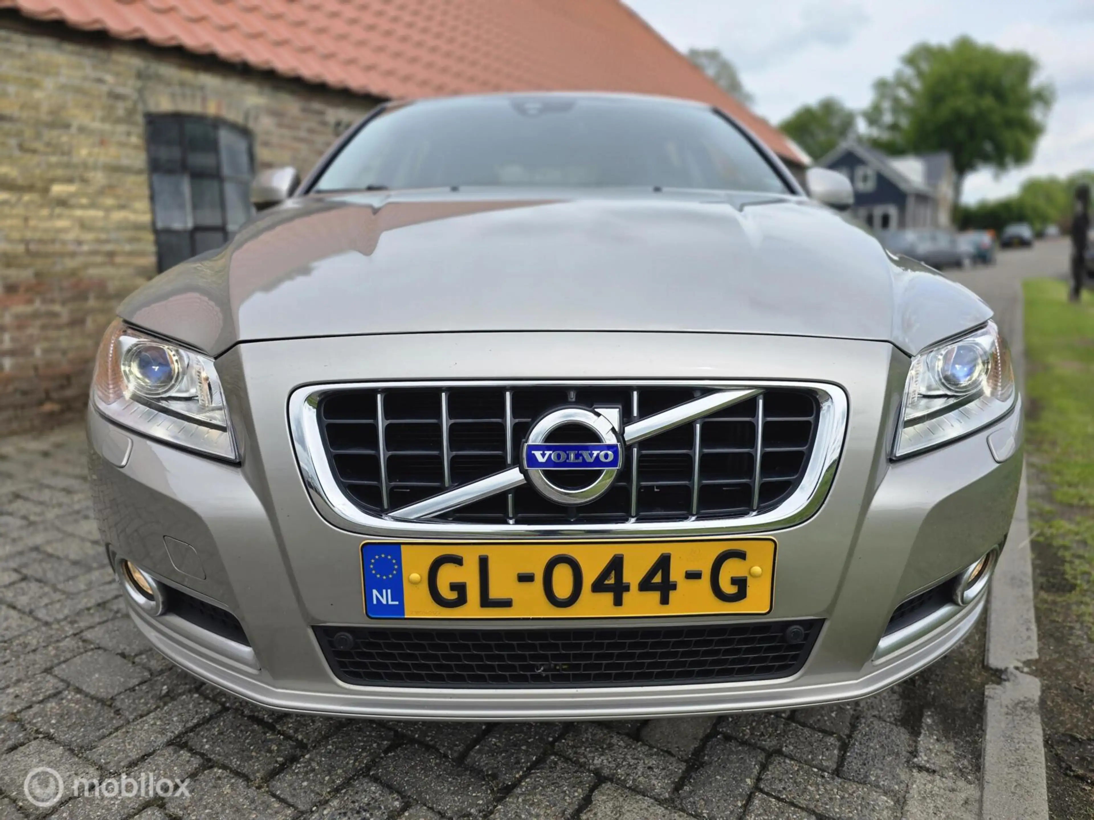 Volvo V70 3.0 T6 AWD Summum luxe uitvoering! — photo 15