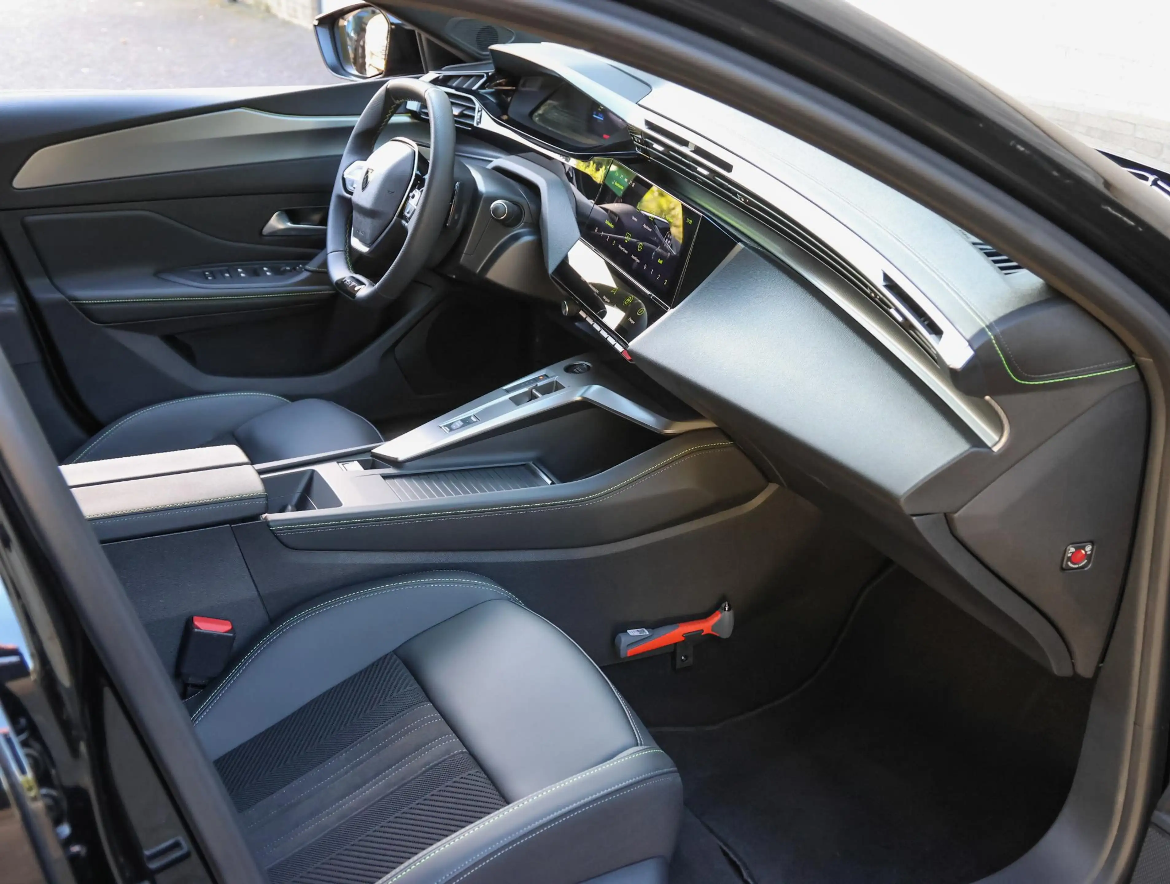 Peugeot 308 e-308 SW GT 58 kWh 156pk | ACCU 98% | Navigatie | — photo 8
