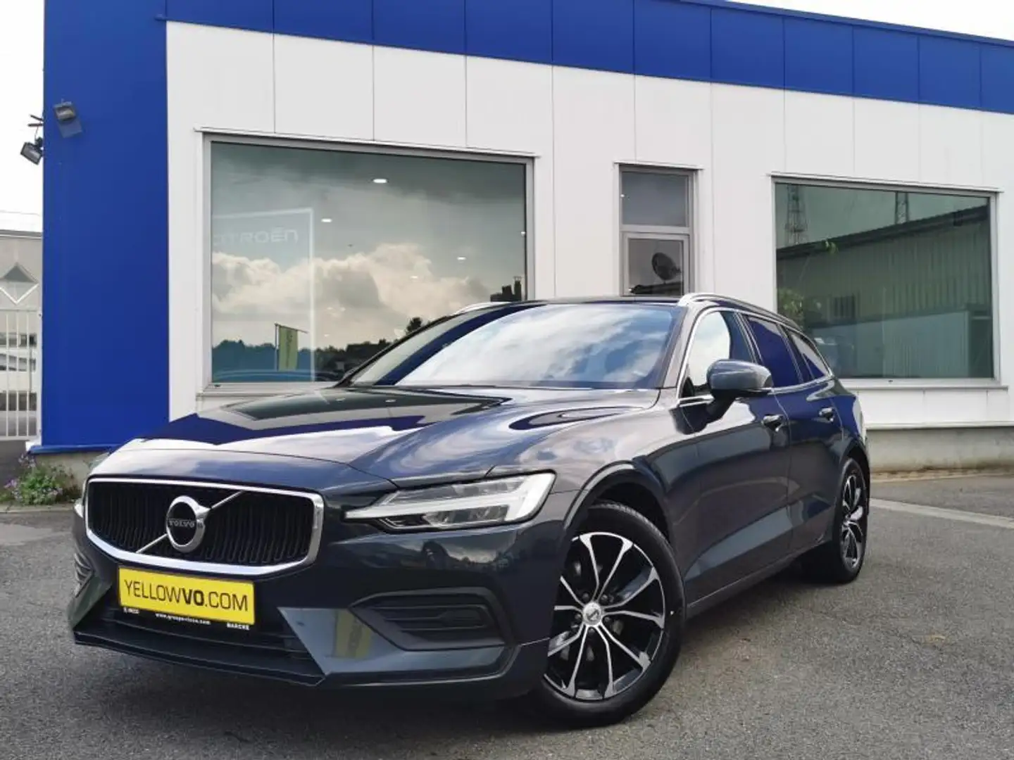 Volvo V60 Momentum Pro / Geartronic / D3 Gris - 1